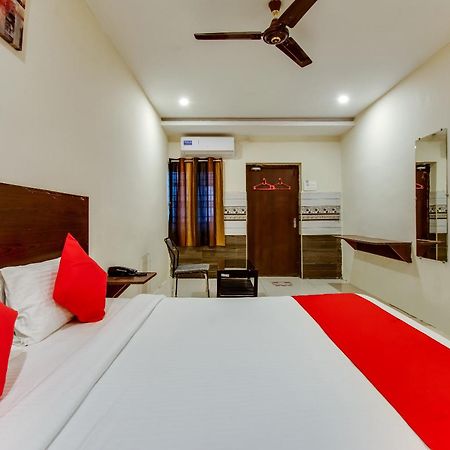 Oyo Akshaya Nest Hotel Vidzsajavádá Kültér fotó