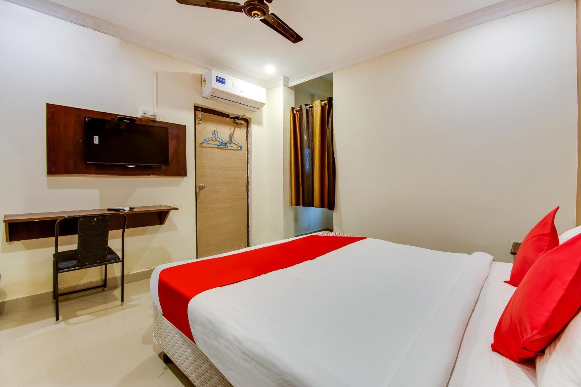 Oyo Akshaya Nest Hotel Vidzsajavádá Kültér fotó